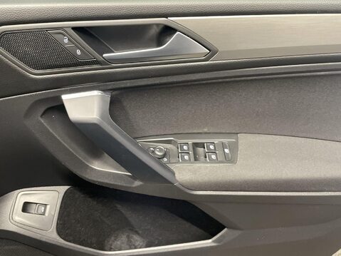 Volkswagen Tiguan Allspace 1.5 TSI EVO Match SUV 5dr Petrol Manual Euro 6 (s/s) (150 ps) 7 Seats - All 24