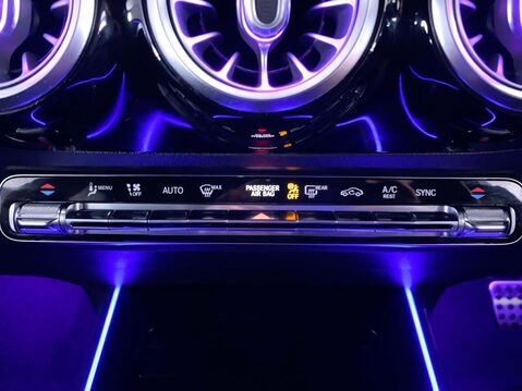 Mercedes-Benz GLA 2.0 GLA220d AMG Line (Premium) SUV 5dr Diesel 8G-DCT 4MATIC Euro 6 (s/s) (1 31