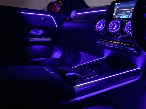 Mercedes-Benz GLA 2.0 GLA220d AMG Line (Premium) SUV 5dr Diesel 8G-DCT 4MATIC Euro 6 (s/s) (1 24