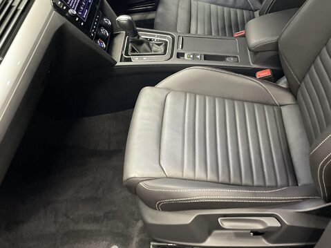 Volkswagen Passat 1.5 TSI EVO SEL Estate 5dr Petrol DSG Euro 6 (s/s) (150 ps) Cruise Control 17