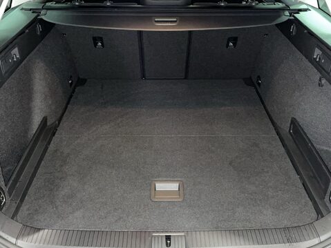 Volkswagen Passat 1.5 TSI EVO SEL Estate 5dr Petrol DSG Euro 6 (s/s) (150 ps) Cruise Control 13