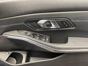 BMW 3 Series 2.0 330e 12kWh M Sport Saloon 4dr Petrol Plug-in Hybrid Auto Euro 6 (s/s) ( 25