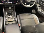 Nissan Qashqai 1.3 DIG-T MHEV Tekna SUV 5dr Petrol Hybrid Manual Euro 6 (s/s) (140 ps) Air 15