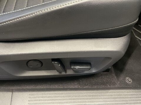 Nissan Qashqai 1.3 DIG-T MHEV Tekna SUV 5dr Petrol Hybrid Manual Euro 6 (s/s) (140 ps) Air 25