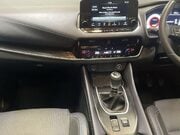 Nissan Qashqai 1.3 DIG-T MHEV Tekna SUV 5dr Petrol Hybrid Manual Euro 6 (s/s) (140 ps) Air 16