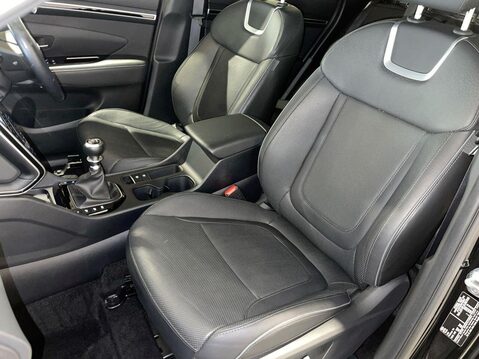 Hyundai TUCSON 1.6 T-GDi Ultimate SUV 5dr Petrol Manual Euro 6 (s/s) (150 ps) Heated Seats 17