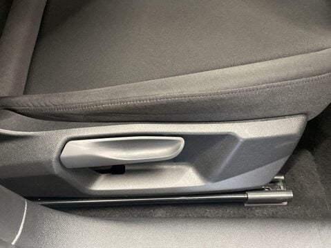 Audi A1 1.0 TFSI 25 Technik Sportback 5dr Petrol Manual Euro 6 (s/s) (95 ps) Cruis 22