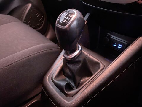 Hyundai ix20 1.6 SE Nav Hatchback 5dr Petrol Manual Euro 6 (125 ps) Bluetooth - Air Con 21