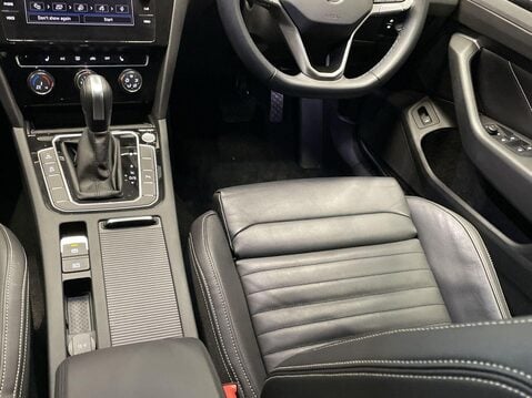 Volkswagen Passat 1.5 TSI EVO SEL Estate 5dr Petrol DSG Euro 6 (s/s) (150 ps) Cruise Control 15