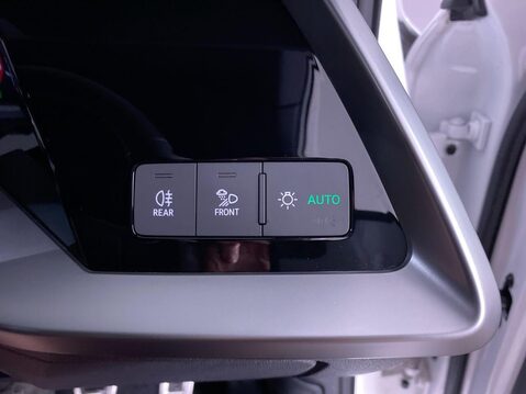 Audi A3 1.0 TFSI 30 S line Sportback 5dr Petrol Manual Euro 6 (s/s) (110 ps) Cruis 23