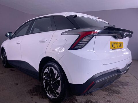 MG MG4 51kWh SE Hatchback 5dr Electric Auto (170 ps) Air Con - Alloy Wheels - Blue 14