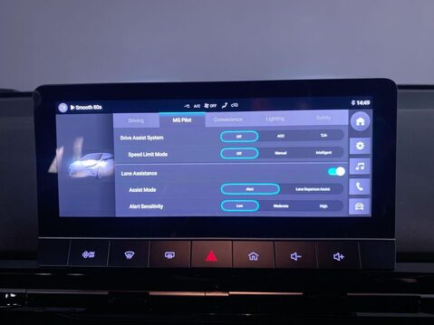 MG MG4 51kWh SE Hatchback 5dr Electric Auto (170 ps) Air Con - Alloy Wheels - Blue 29