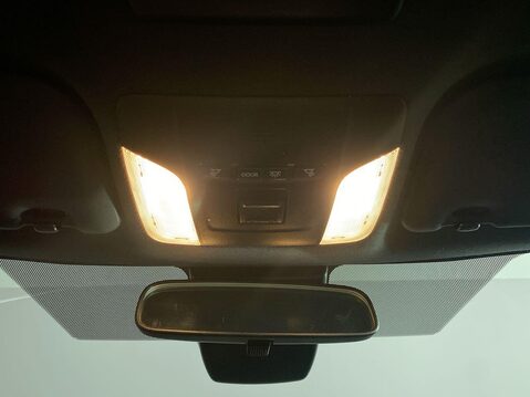 Toyota Corolla 1.8 VVT-h Icon Hatchback 5dr Petrol Hybrid CVT Euro 6 (s/s) (140 ps) Alloys 18