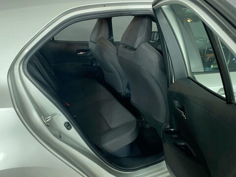Toyota Corolla 1.8 VVT-h Icon Hatchback 5dr Petrol Hybrid CVT Euro 6 (s/s) (140 ps) Alloys 19