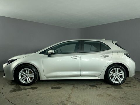 Toyota Corolla 1.8 VVT-h Icon Hatchback 5dr Petrol Hybrid CVT Euro 6 (s/s) (140 ps) Alloys 5