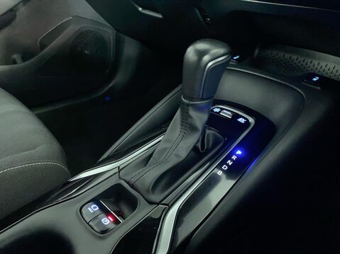 Toyota Corolla 1.8 VVT-h Icon Hatchback 5dr Petrol Hybrid CVT Euro 6 (s/s) (140 ps) Alloys 21