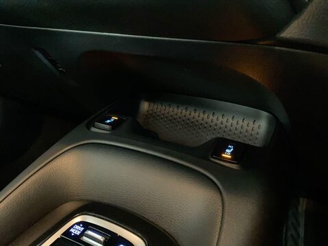 Toyota Corolla 1.8 VVT-h Icon Hatchback 5dr Petrol Hybrid CVT Euro 6 (s/s) (140 ps) Alloys 25