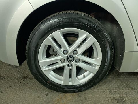 Toyota Corolla 1.8 VVT-h Icon Hatchback 5dr Petrol Hybrid CVT Euro 6 (s/s) (140 ps) Alloys 12