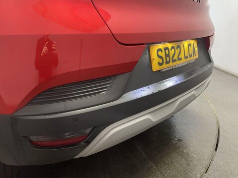 Renault Captur 1.0 TCe Limited SUV 5dr Petrol Manual Euro 6 (s/s) (90 ps) Alloys - DAB Rad 14