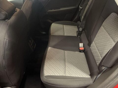 Renault Captur 1.0 TCe Limited SUV 5dr Petrol Manual Euro 6 (s/s) (90 ps) Alloys - DAB Rad 18