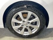 Vauxhall Corsa 1.2 SE Edition Hatchback 5dr Petrol Manual Euro 6 (75 ps) Air Con - Alloy W 12