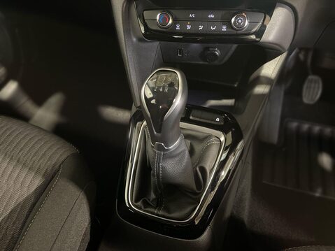 Vauxhall Corsa 1.2 SE Edition Hatchback 5dr Petrol Manual Euro 6 (75 ps) Air Con - Alloy W 19