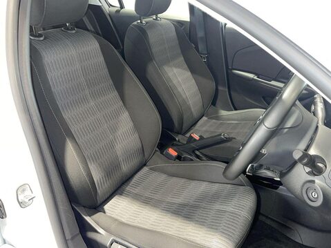 Vauxhall Corsa 1.2 SE Edition Hatchback 5dr Petrol Manual Euro 6 (75 ps) Air Con - Alloy W 15