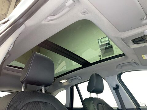 BMW X1 2.0 20i GPF xLine SUV 5dr Petrol Auto xDrive Euro 6 (s/s) (192 ps) Parking 8