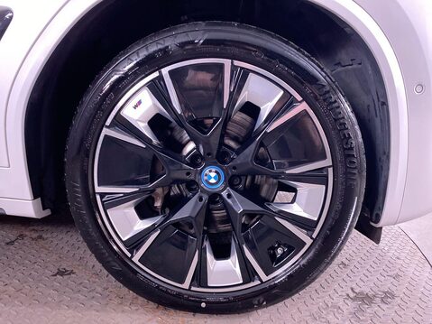 BMW Ix3 80kWh M Sport Pro SUV 5dr Electric Auto (286 ps) Panoramic Roof - One Owner 12