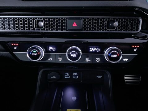 Honda Civic 2.0 h i-MMD Advance Hatchback 5dr Petrol Hybrid eCVT Euro 6 (s/s) (184 ps) 25