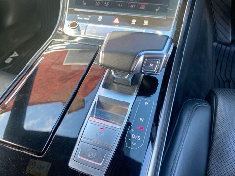 Audi A8 3.0 TDI V6 50 S line Saloon 4dr Diesel Tiptronic quattro Euro 6 (s/s) (286 14