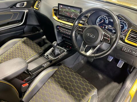 Kia Xceed 1.4 T-GDi First Edition SUV 5dr Petrol Manual Euro 6 (s/s) (138 bhp) Servic 15