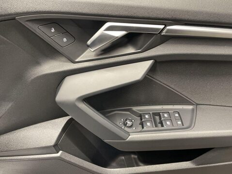 Audi A3 1.5 TFSI 35 Sport Sportback 5dr Petrol Manual Euro 6 (s/s) (150 ps) Alloys 24