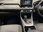 Toyota Rav4 2.5 VVT-h Design SUV 5dr Petrol Hybrid CVT 4WD Euro 6 (s/s) (222 ps) Parkin 16