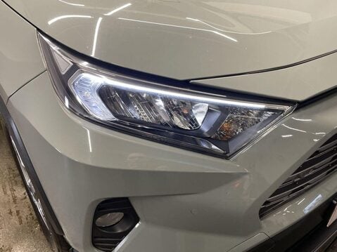 Toyota Rav4 2.5 VVT-h Design SUV 5dr Petrol Hybrid CVT 4WD Euro 6 (s/s) (222 ps) Parkin 22