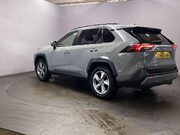 Toyota Rav4 2.5 VVT-h Design SUV 5dr Petrol Hybrid CVT 4WD Euro 6 (s/s) (222 ps) Parkin 6