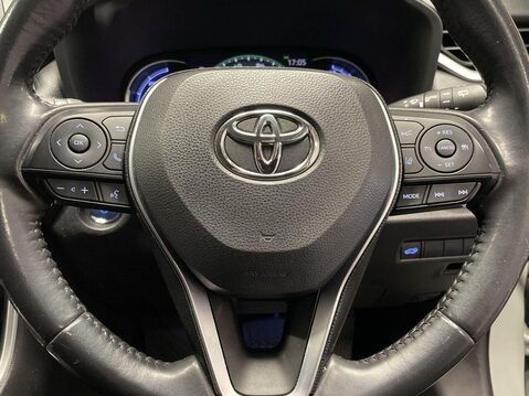 Toyota Rav4 2.5 VVT-h Design SUV 5dr Petrol Hybrid CVT 4WD Euro 6 (s/s) (222 ps) Parkin 21