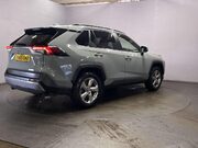 Toyota Rav4 2.5 VVT-h Design SUV 5dr Petrol Hybrid CVT 4WD Euro 6 (s/s) (222 ps) Parkin 8