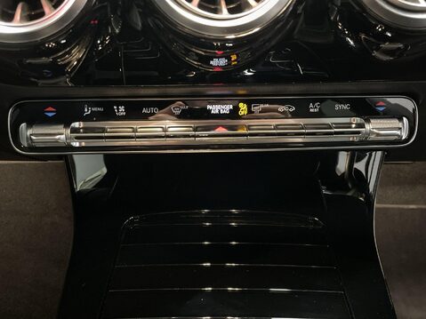 Mercedes-Benz CLA Class 1.3 CLA180 AMG Line (Premium Plus 2) Coupe 4dr Petrol 7G-DCT Euro 6 (s/s) ( 29