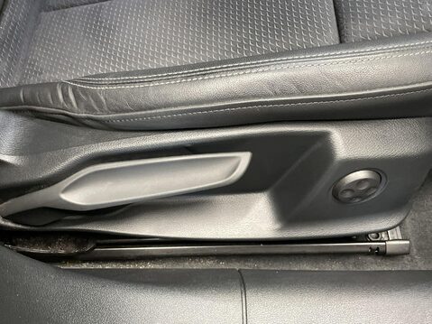 Audi A4 2.0 TFSI 35 S line Estate 5dr Petrol S Tronic Euro 6 (s/s) (150 ps) 24