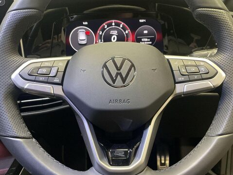 Volkswagen Golf 1.5 eTSI MHEV Black Edition Hatchback 5dr Petrol Hybrid DSG Euro 6 (s/s) (1 21