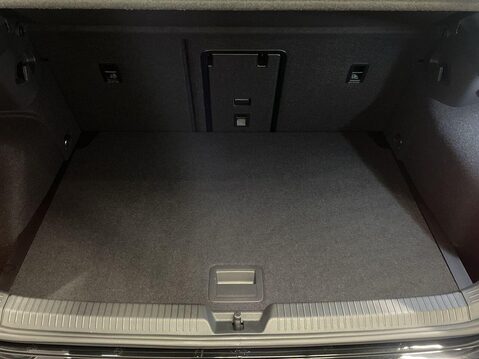 Volkswagen Golf 1.5 eTSI MHEV Black Edition Hatchback 5dr Petrol Hybrid DSG Euro 6 (s/s) (1 13