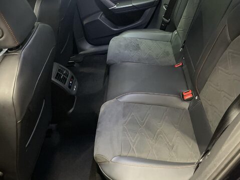 SEAT Leon 1.5 TSI EVO FR Sport Hatchback 5dr Petrol Manual Euro 6 (s/s) (150 ps) Prof 18