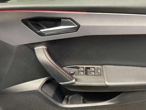 SEAT Leon 1.5 TSI EVO FR Sport Hatchback 5dr Petrol Manual Euro 6 (s/s) (150 ps) Prof 25