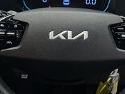 Kia Niro 1.6h GDi 2 SUV 5dr Petrol Hybrid DCT Euro 6 (s/s) (139 bhp) Service History 20