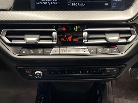 BMW 1 Series 1.5 118i M Sport (LCP) Hatchback 5dr Petrol DCT Euro 6 (s/s) (136 ps) Crui 28