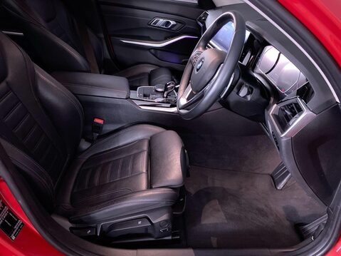 BMW 3 Series 2.0 320i Sport Touring 5dr Petrol Auto Euro 6 (s/s) (184 ps) Alloy Wheels - 15