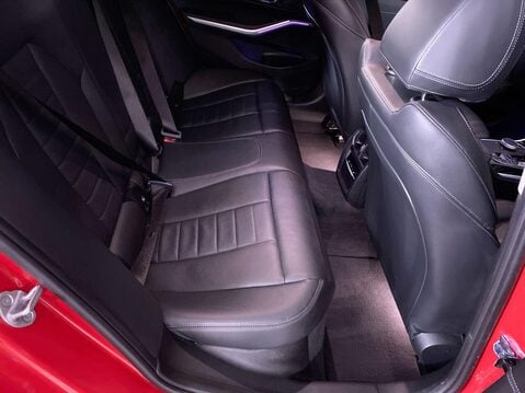 BMW 3 Series 2.0 320i Sport Touring 5dr Petrol Auto Euro 6 (s/s) (184 ps) Alloy Wheels - 19