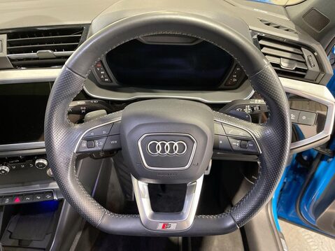 Audi Q3 2.0 TFSI 45 Vorsprung Sportback 5dr Petrol S Tronic quattro Euro 6 (s/s) (2 21