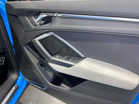 Audi Q3 2.0 TFSI 45 Vorsprung Sportback 5dr Petrol S Tronic quattro Euro 6 (s/s) (2 26